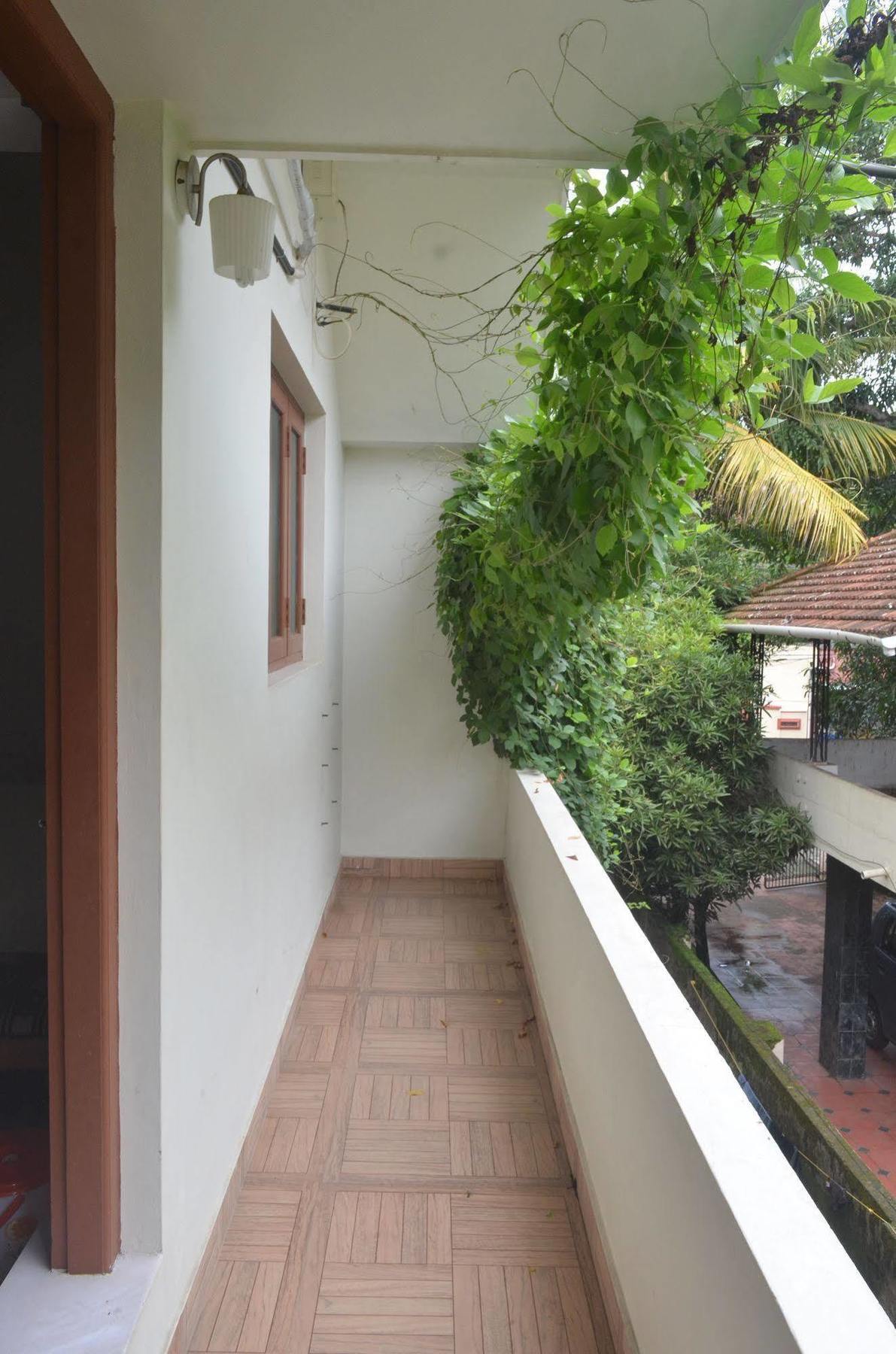 Aroma Home Stay Kochi Exterior foto