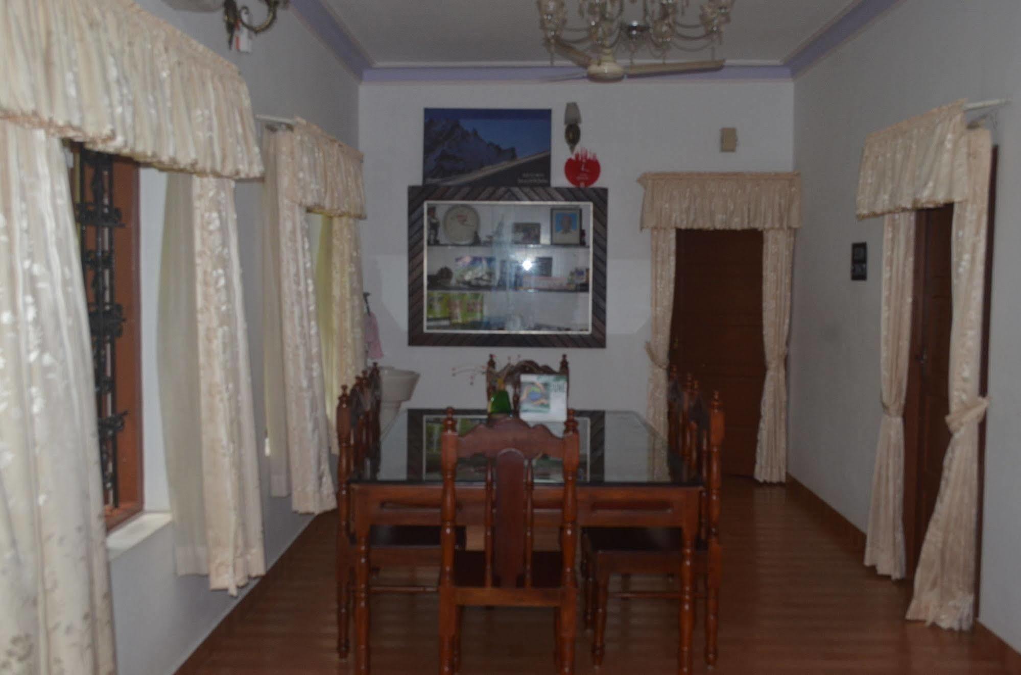 Aroma Home Stay Kochi Exterior foto